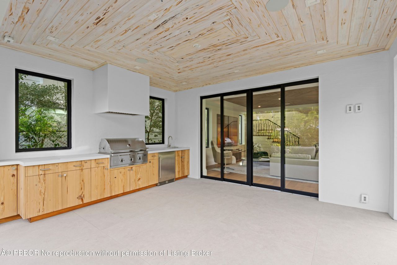 317 Greymon Drive, West Palm Beach, FL 33405 Photo