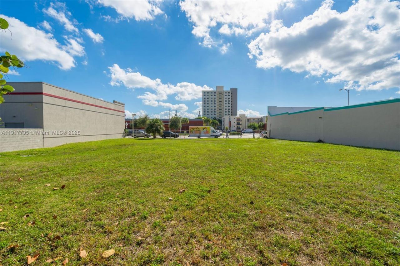 1025 W Flagler St, Miami, FL 33130 Photo