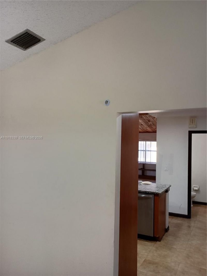 1125 NW 78th Ave, Plantation, FL 33322 Photo