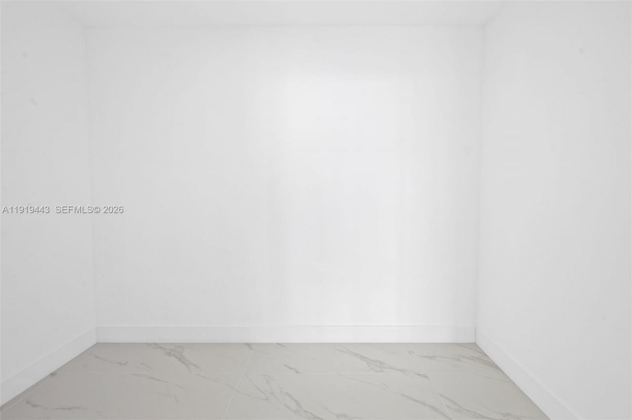 700 NE 24 Street, Unit 805, Miami, FL 33137 Photo