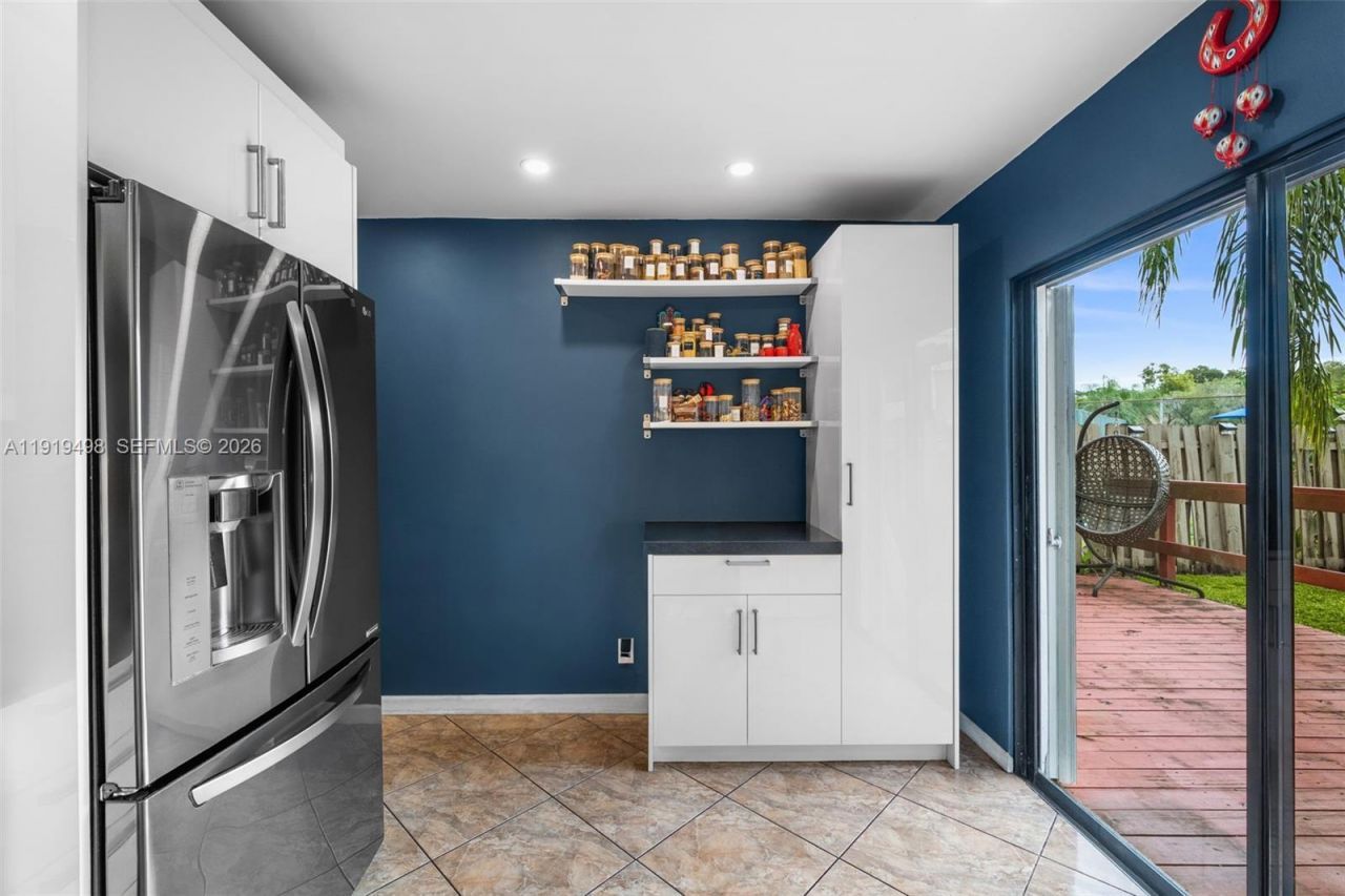 11166 NW 37th St, Sunrise, FL 33351 Photo