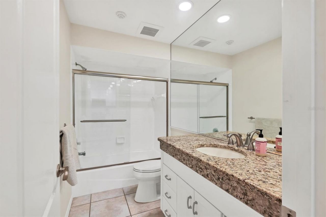 862 Hudson Avenue, Unit 862, Sarasota, FL 34236 Photo