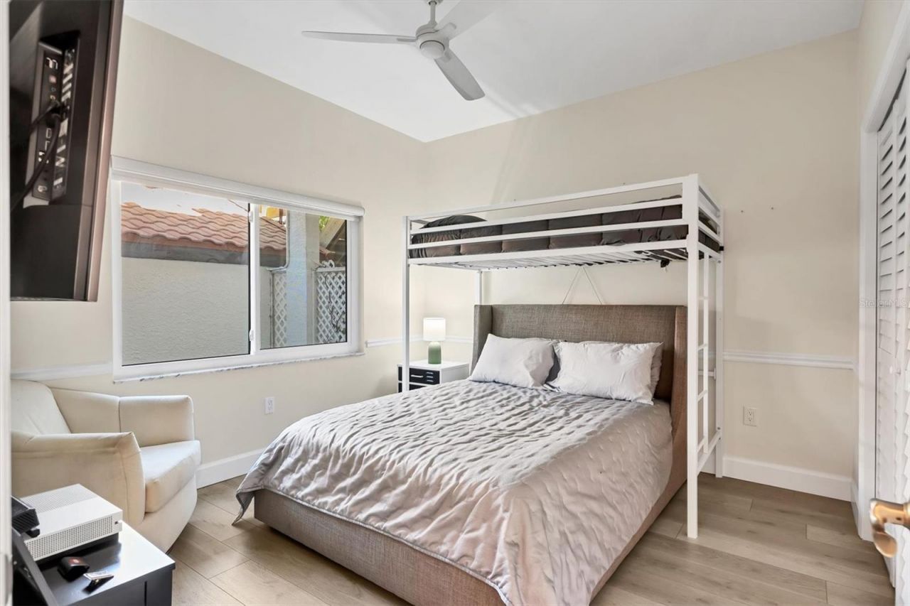 862 Hudson Avenue, Unit 862, Sarasota, FL 34236 Photo