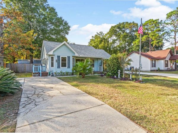 144 Oak Terrace Drive, Crestview, FL 32539