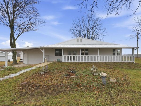 8311 N 1050 W, Royal Center, IN 46978