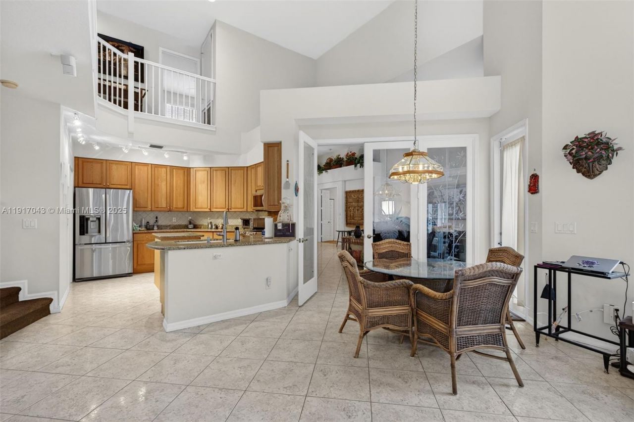 4123 W Lake Estates Dr, Davie, FL 33328 Photo