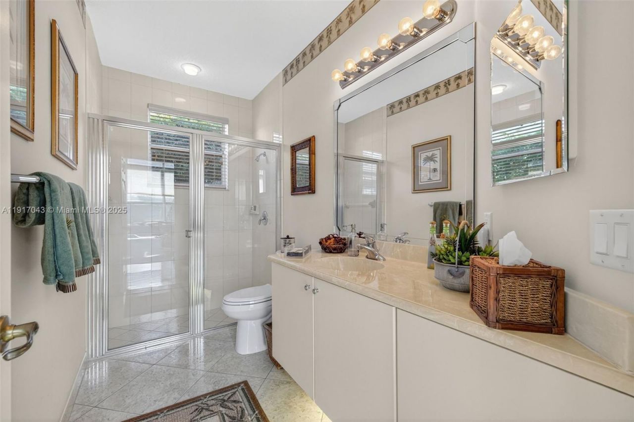 4123 W Lake Estates Dr, Davie, FL 33328 Photo