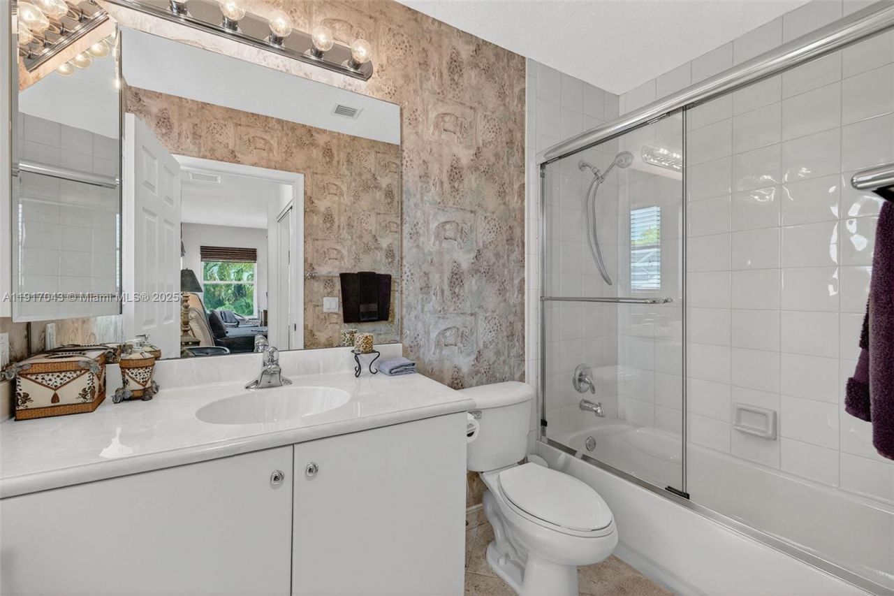 4123 W Lake Estates Dr, Davie, FL 33328 Photo