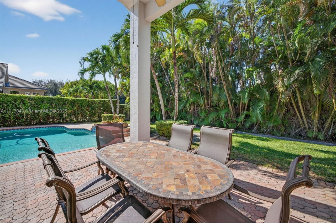 4123 W Lake Estates Dr, Davie, FL 33328 Photo