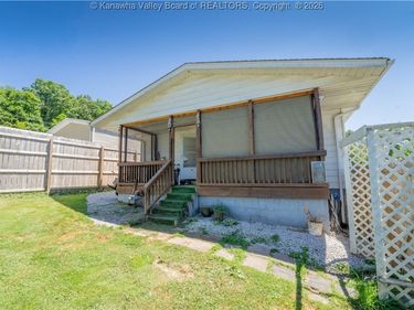 110 Carte Street, St Albans, WV 25177