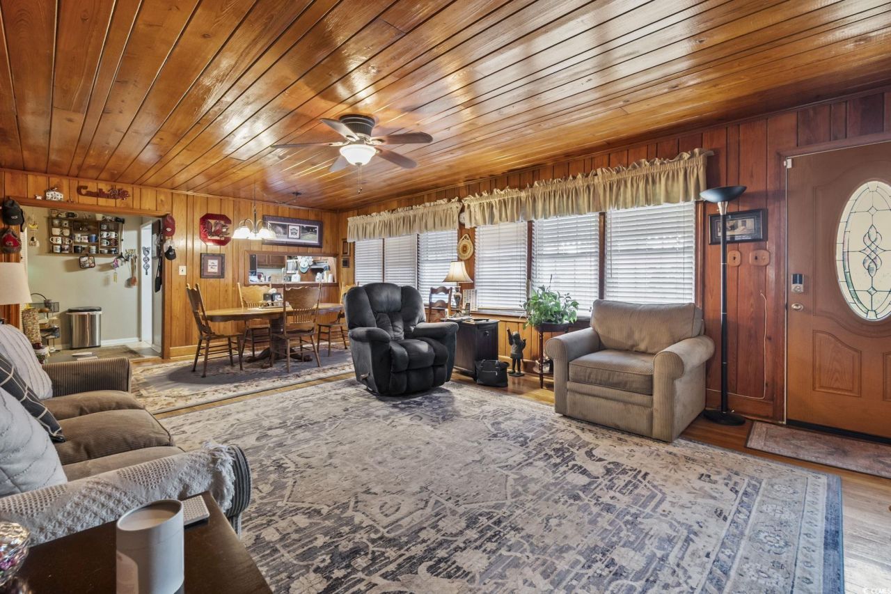 1817 South Island Rd. Photo 7