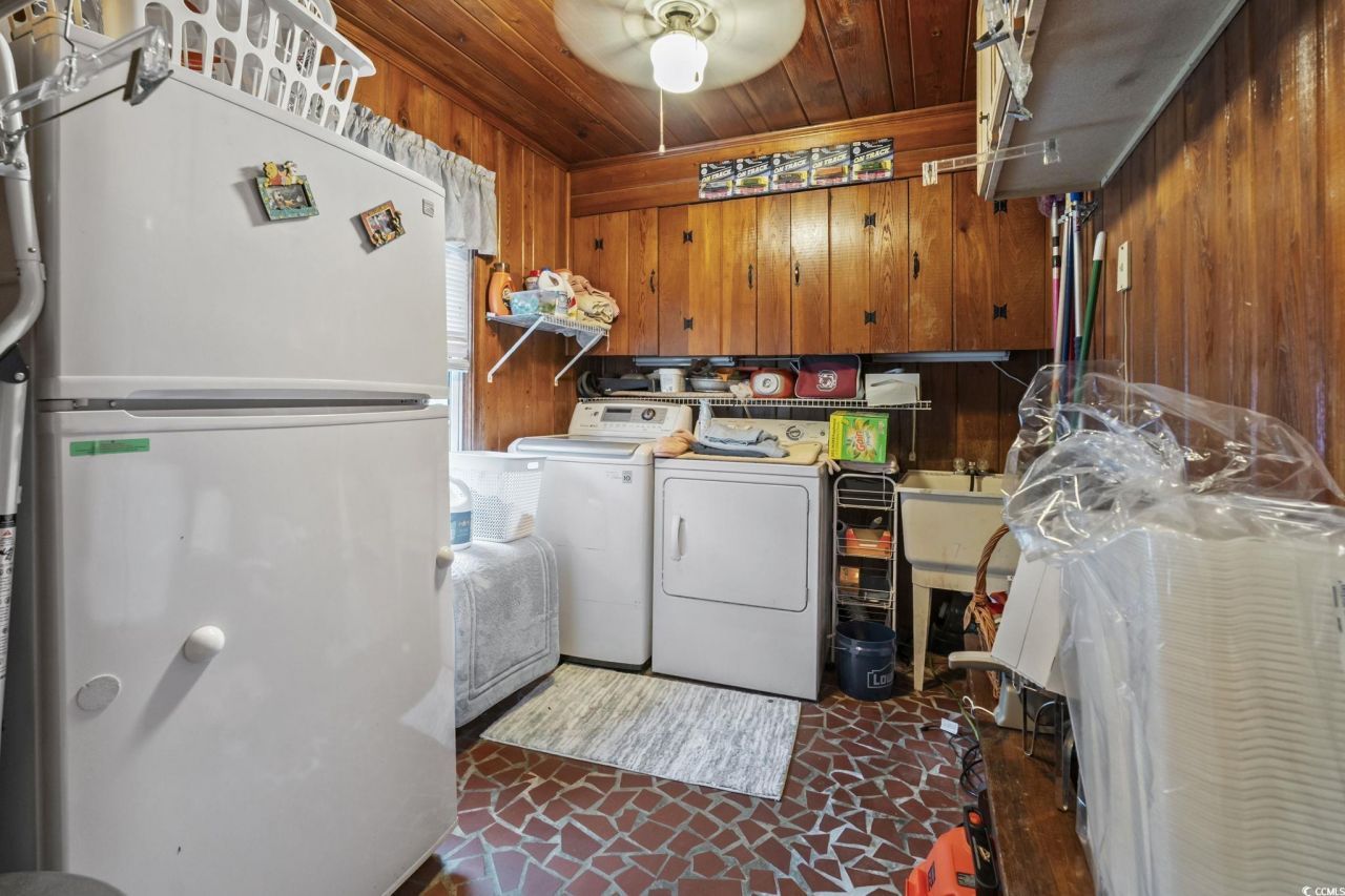 1817 South Island Rd. Photo 8