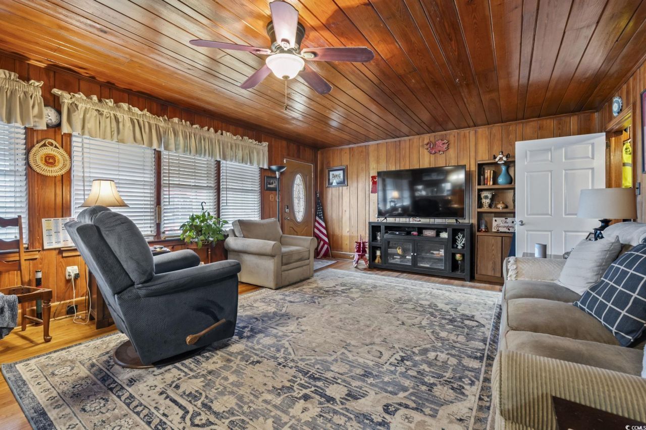 1817 South Island Rd. Photo 9