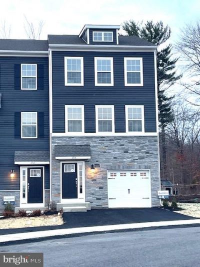 101 Bell Court, Sellersville, PA 18960 Main Photo