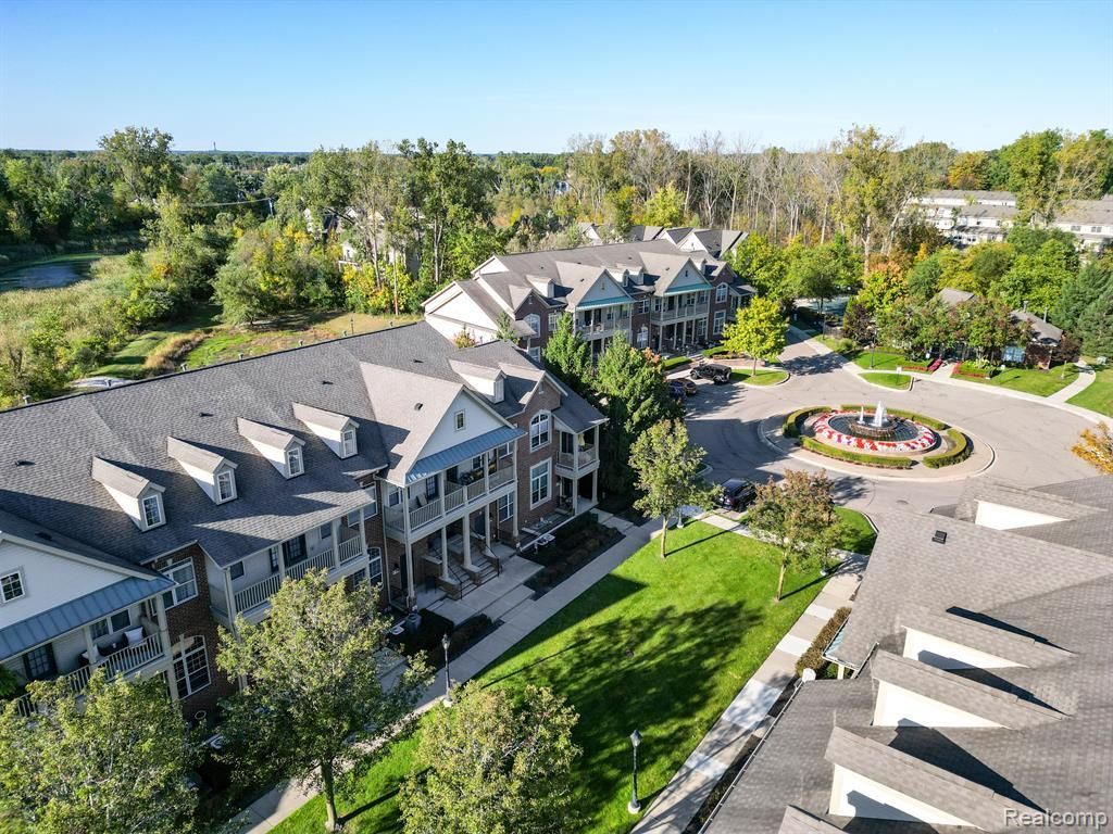 142 Sandy Lane, Walled Lake, MI 48390 Main Photo