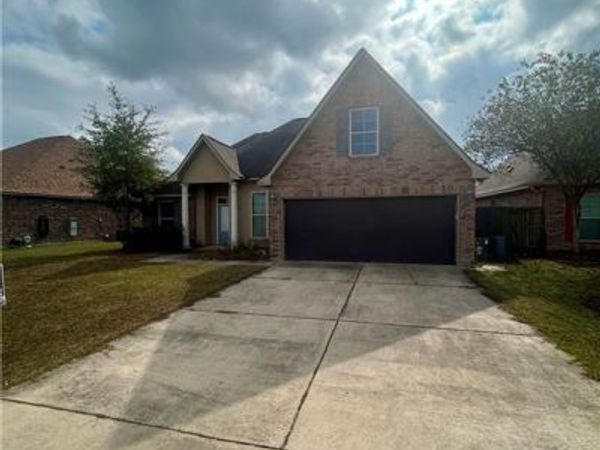 69317 TAVERNY Court, Madisonville, LA 70447