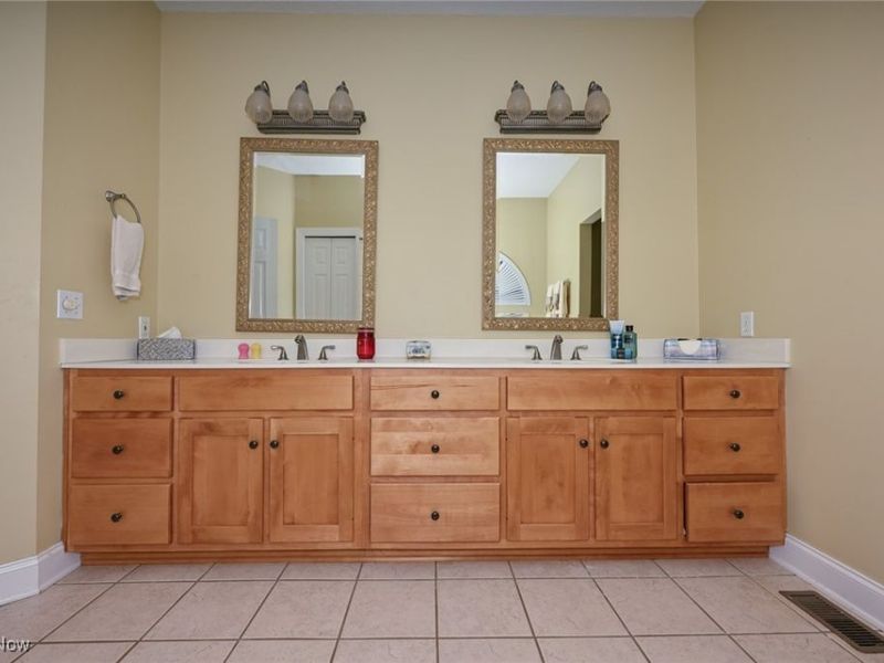 5957 Century Street NW, Canton, OH 44718 Photo 26