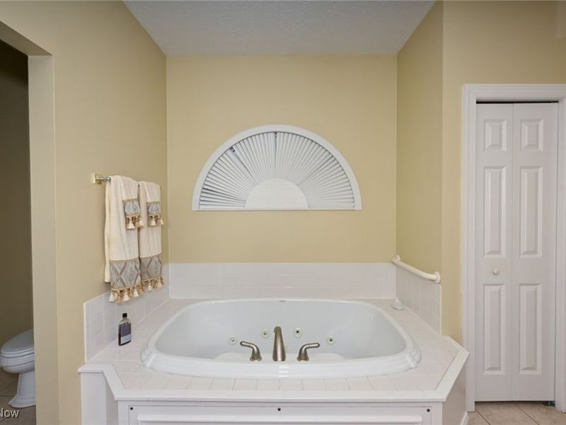 5957 Century Street NW, Canton, OH 44718 Photo 28