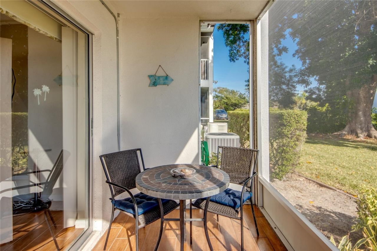 7001 New Post Drive, Unit 4, North Fort Myers, FL 33917 Photo