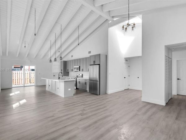 6211 NW 26th Ct, Sunrise, FL 33313