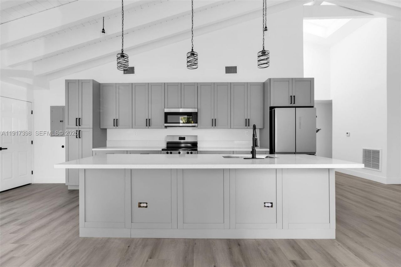 6211 NW 26th Ct, Sunrise, FL 33313 Photo