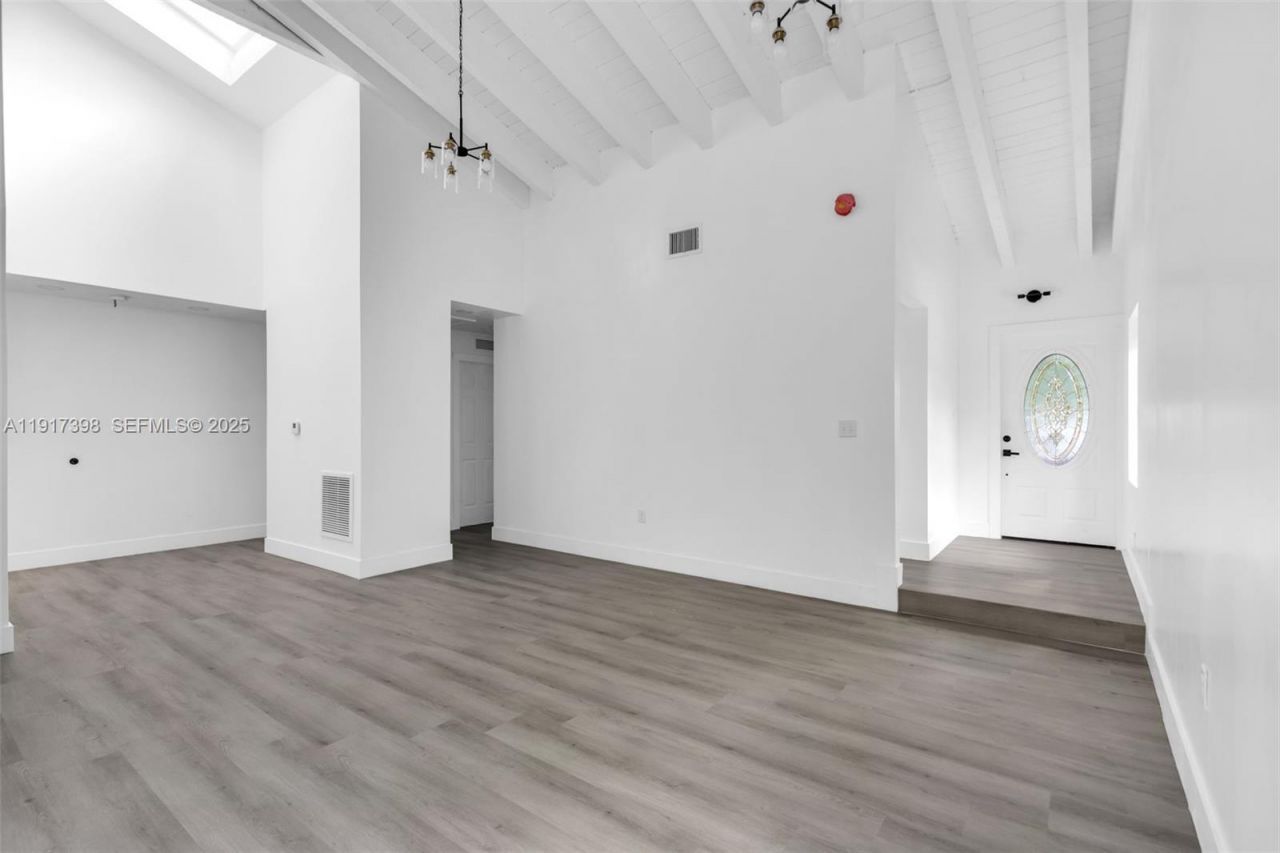 6211 NW 26th Ct, Sunrise, FL 33313 Photo