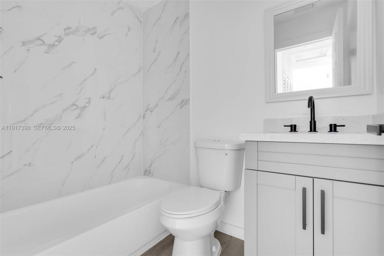 6211 NW 26th Ct, Sunrise, FL 33313 Photo