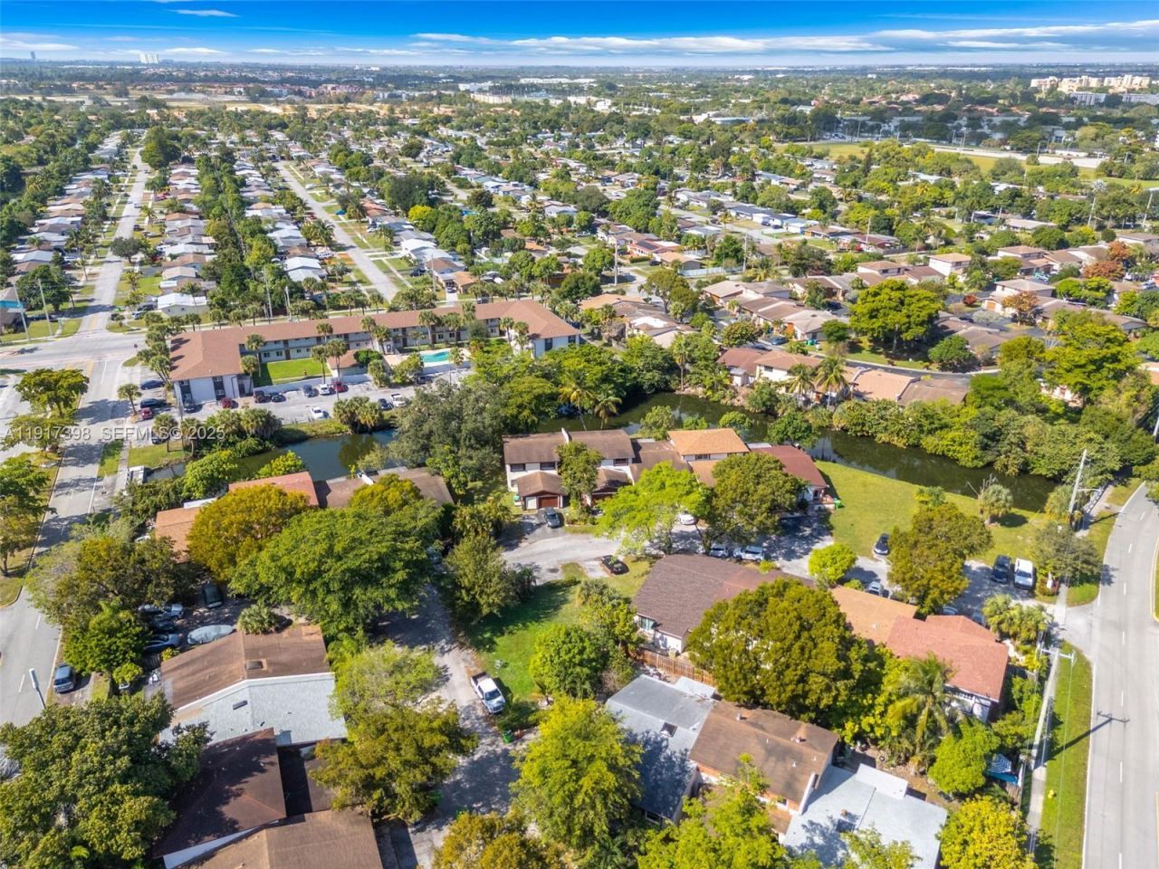 6211 NW 26th Ct, Sunrise, FL 33313 Photo