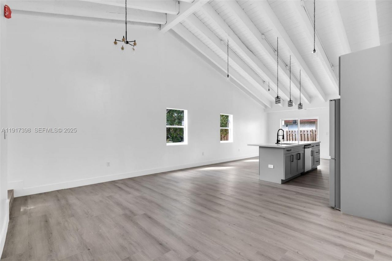 6211 NW 26th Ct, Sunrise, FL 33313 Photo