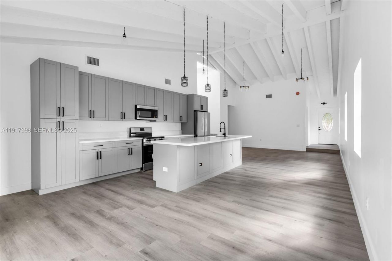 6211 NW 26th Ct, Sunrise, FL 33313 Photo