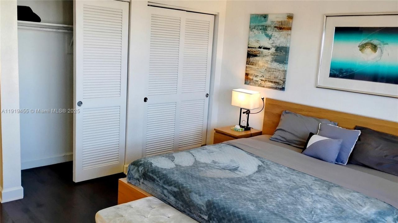 1500 Bay Rd, Unit 1002S, Miami Beach, FL 33139 Photo