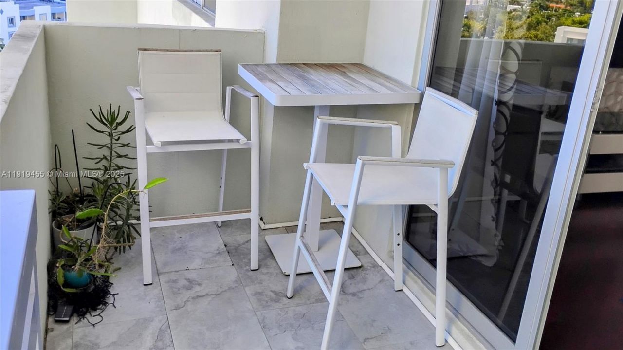 1500 Bay Rd, Unit 1002S, Miami Beach, FL 33139 Photo