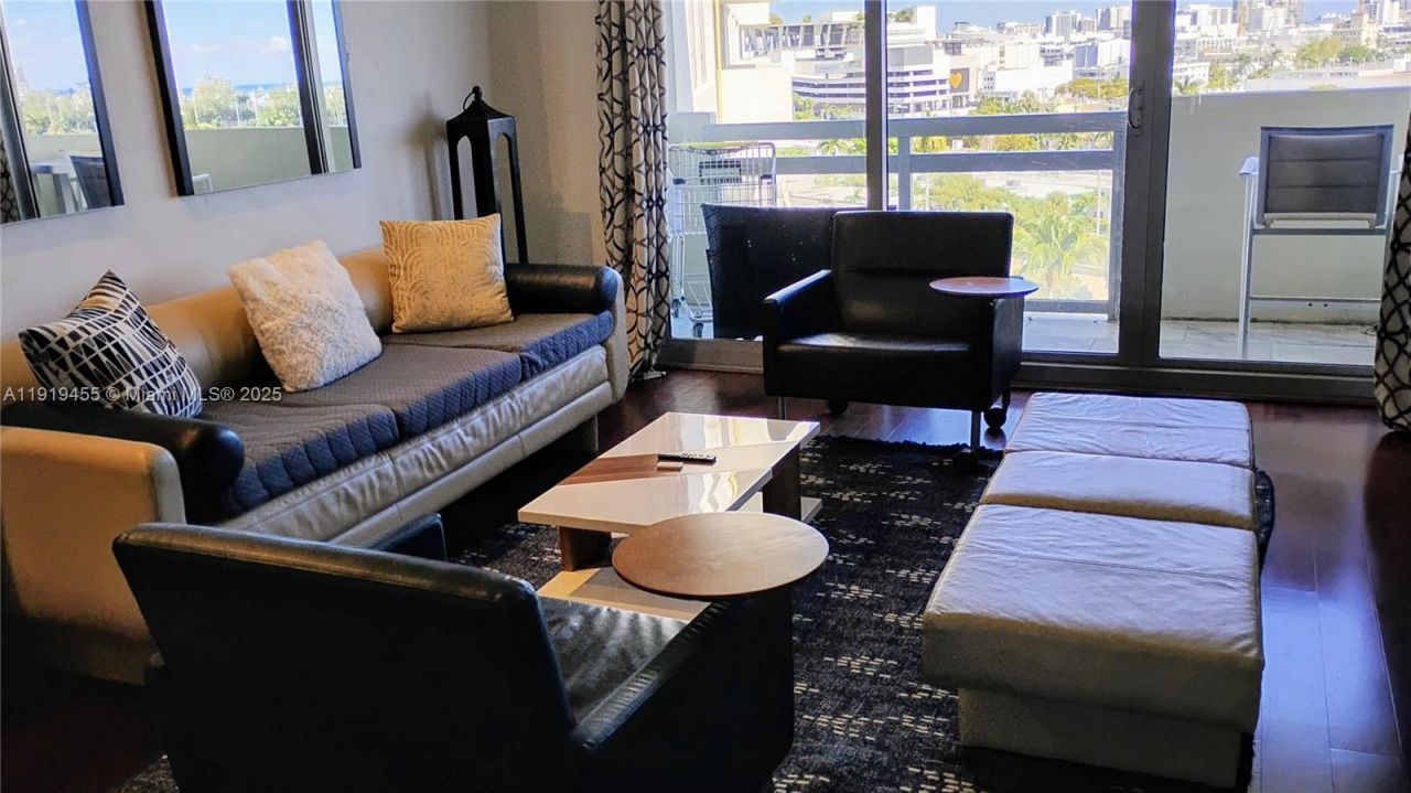 1500 Bay Rd, Unit 1002S, Miami Beach, FL 33139 Photo