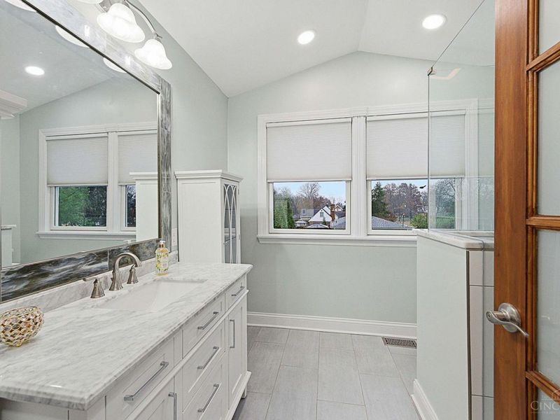 4648 Belleview Avenue, Blue Ash, OH 45242 Photo 54