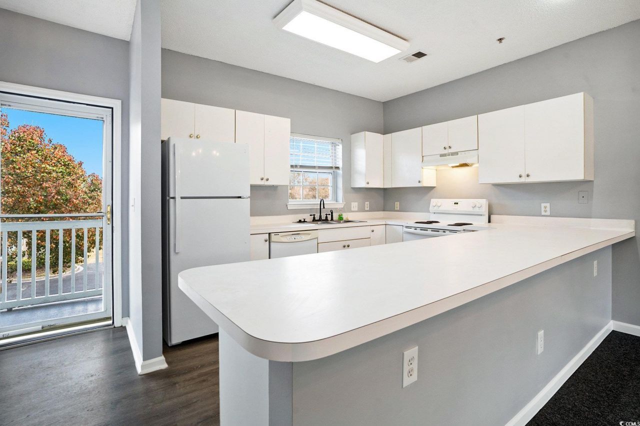 3935 Gladiola Ct. Photo 5