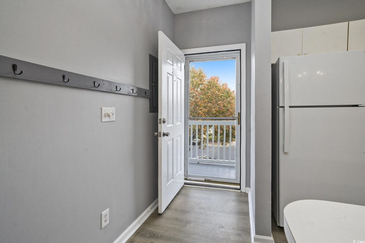 3935 Gladiola Ct. Photo 6