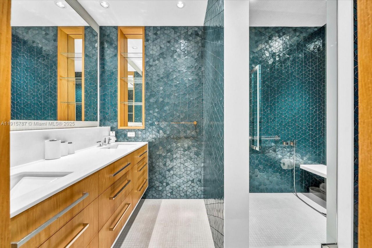 430 Grand Bay Dr, Unit PH-1AN, Key Biscayne, FL 33149 Photo