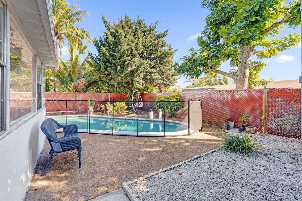 6100 NW 15th St, Sunrise, FL 33313 Photo