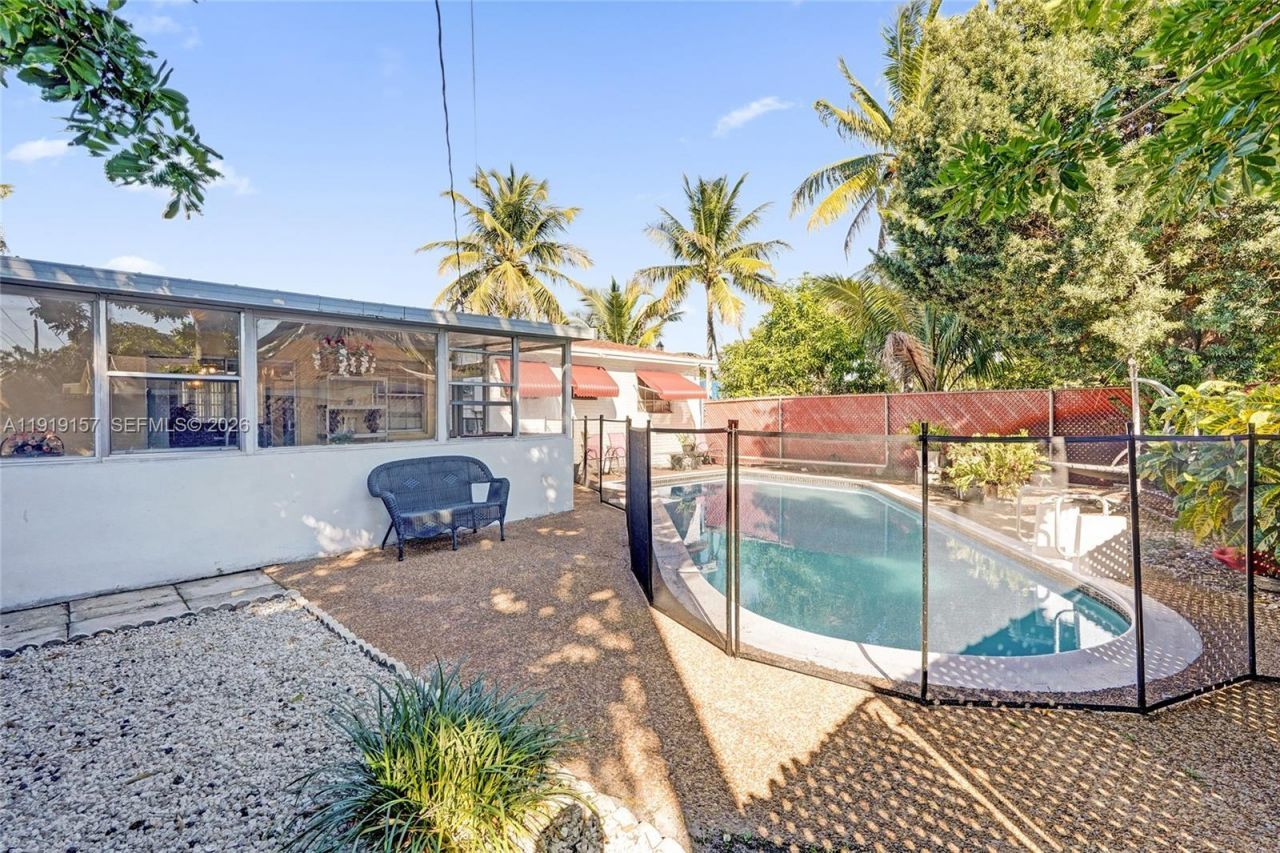 6100 NW 15th St, Sunrise, FL 33313 Photo