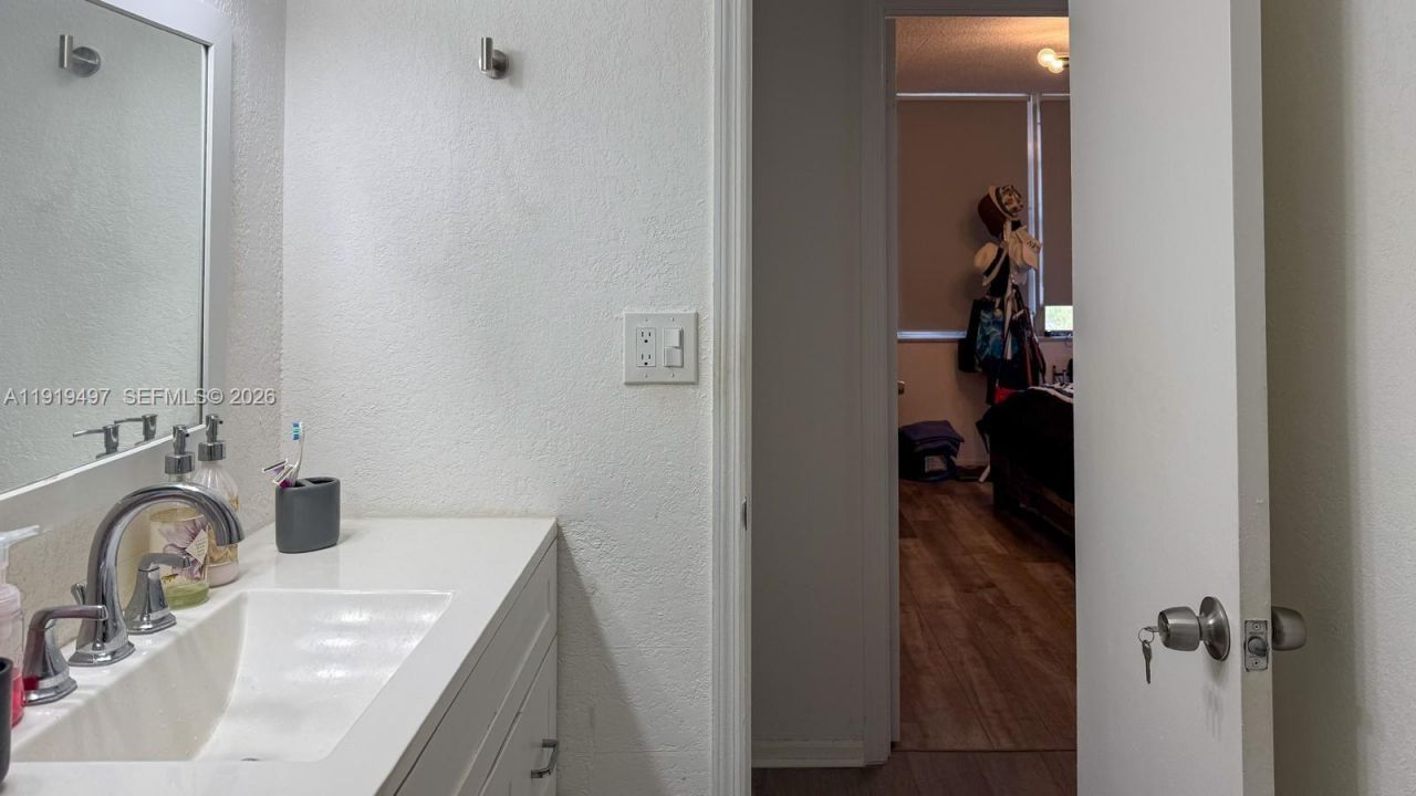 7051 Environ Blvd, Unit 436, Lauderhill, FL 33319 Photo