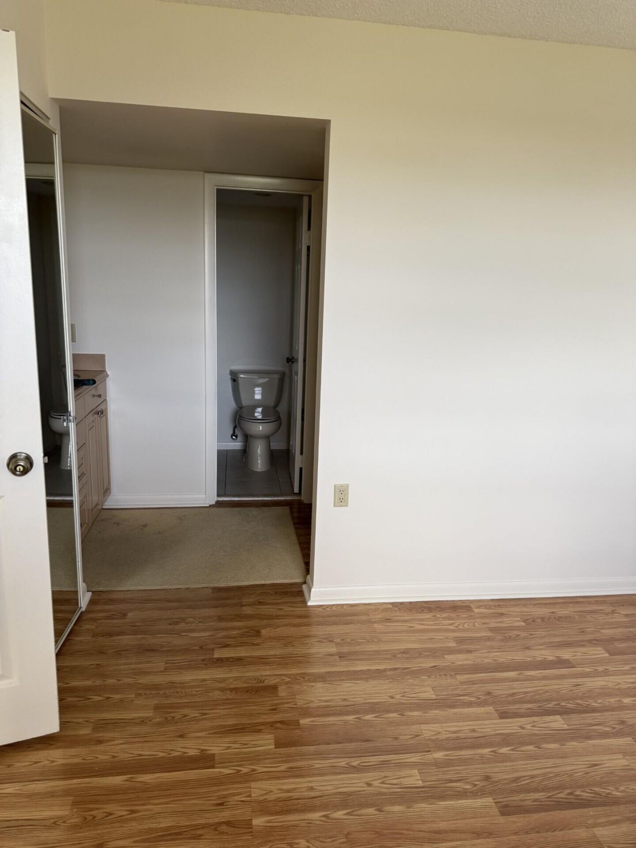 3710 Whitehall Drive, Unit 401, West Palm Beach, FL 33401 Photo