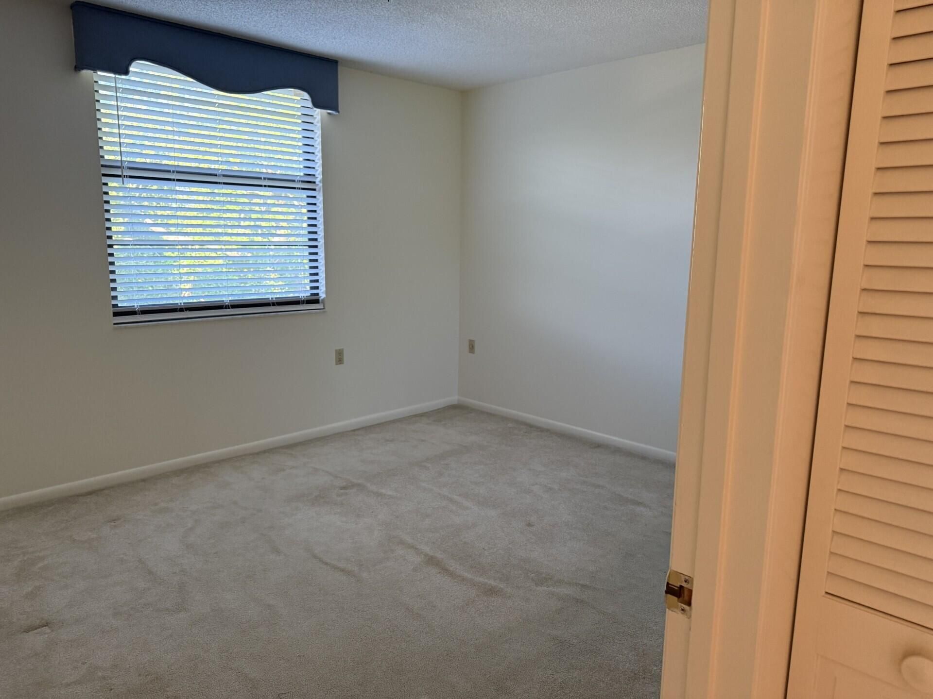 3710 Whitehall Drive, Unit 401, West Palm Beach, FL 33401 Photo