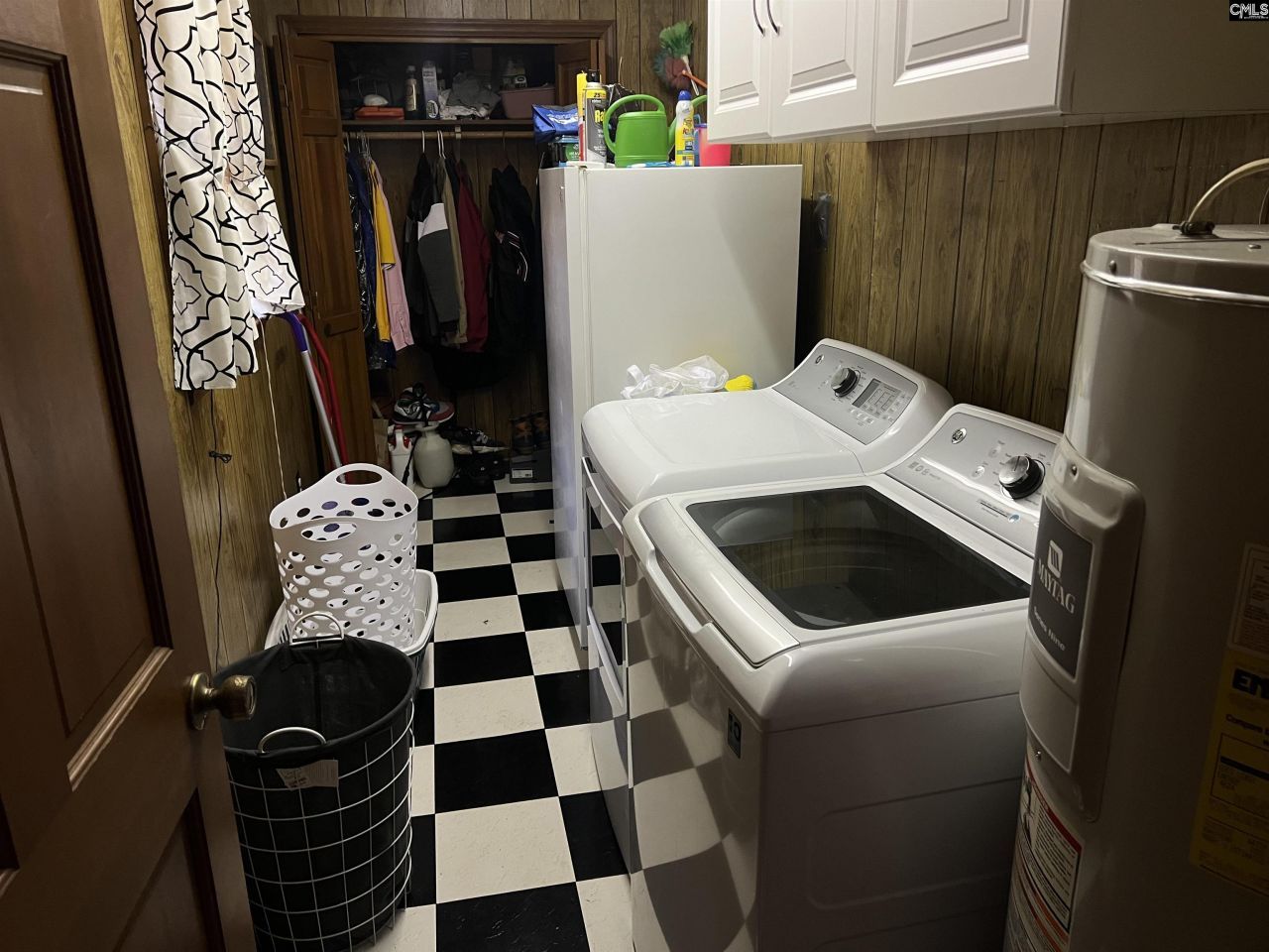 413 Richards Street Photo 10