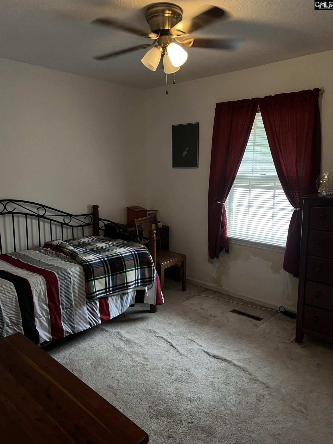 413 Richards Street Photo 5