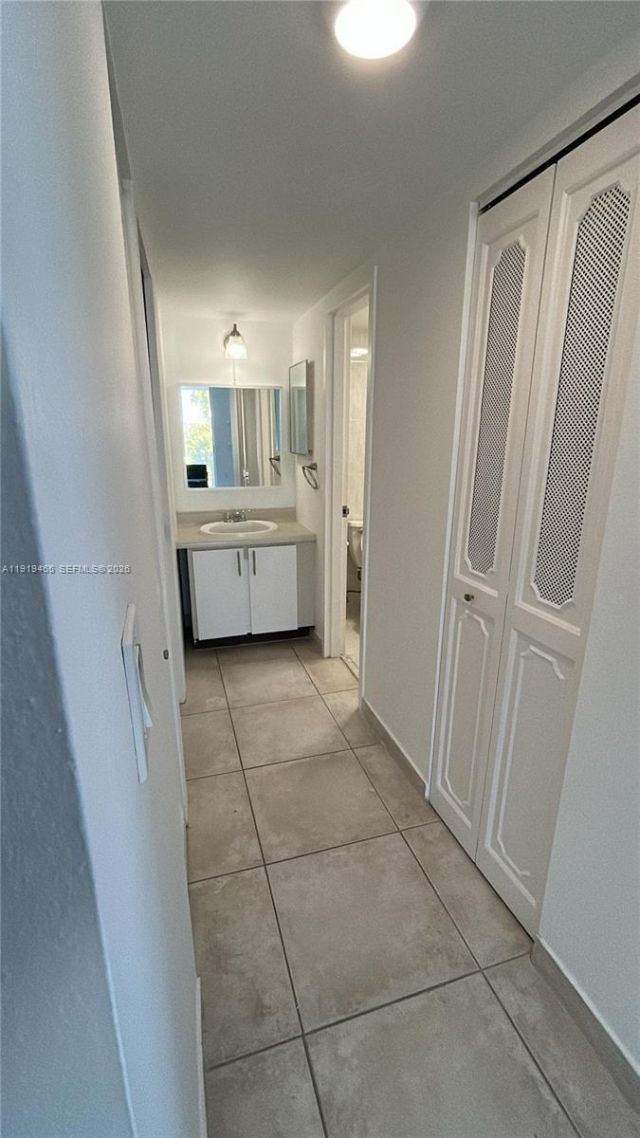 3375 N Country Club Dr, Unit 102, Aventura, FL 33180 Photo