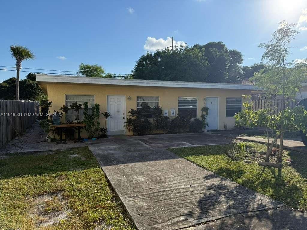 390 NE 30th St, Pompano Beach, FL 33064 Photo