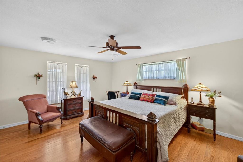 2406 1st Place, Vero Beach, FL 32962 Photo