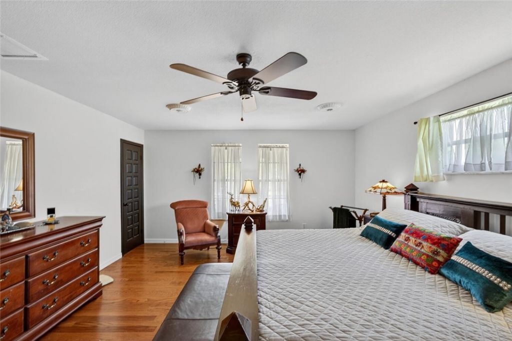 2406 1st Place, Vero Beach, FL 32962 Photo