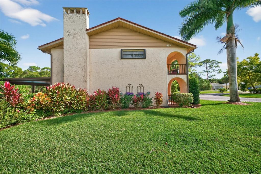 2406 1st Place, Vero Beach, FL 32962 Photo