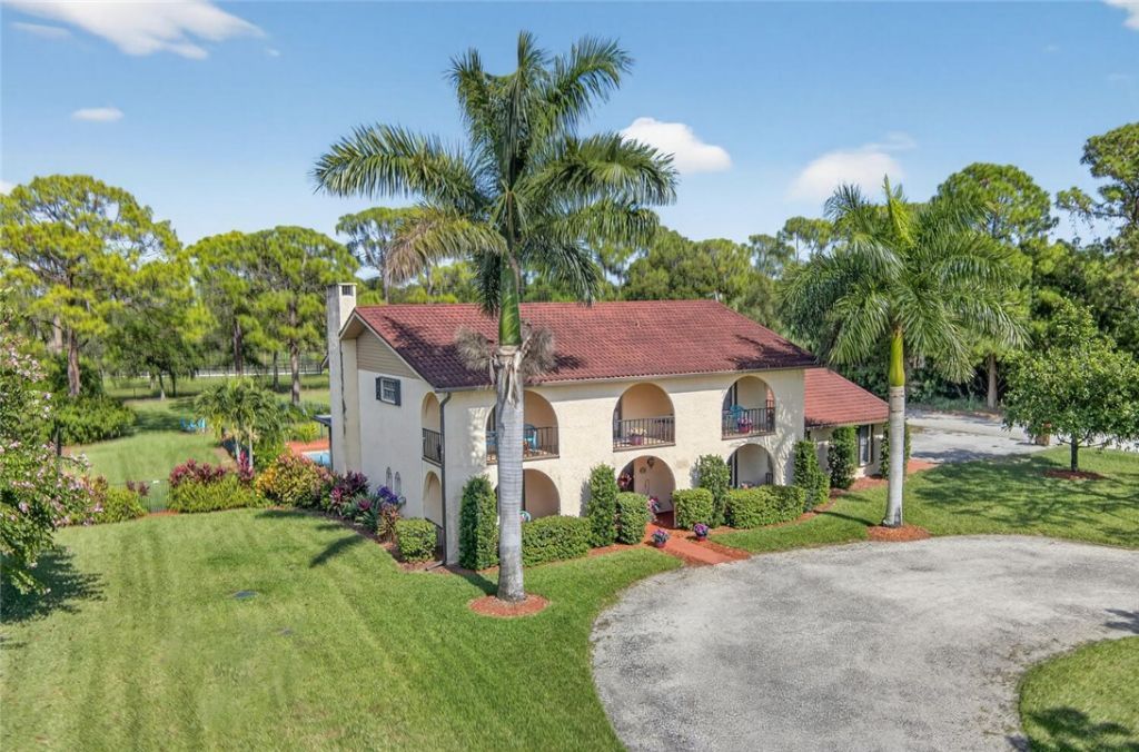 2406 1st Place, Vero Beach, FL 32962 Photo